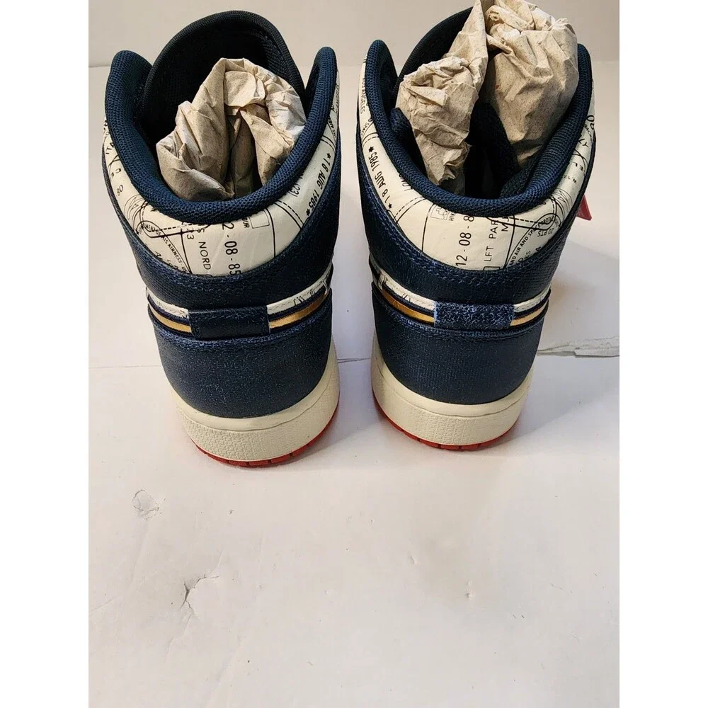 Nike Air Jordan 1 Mid SE (GS) Take Flight Sneakers Youth 6.5 Navy Gold Ivory Red